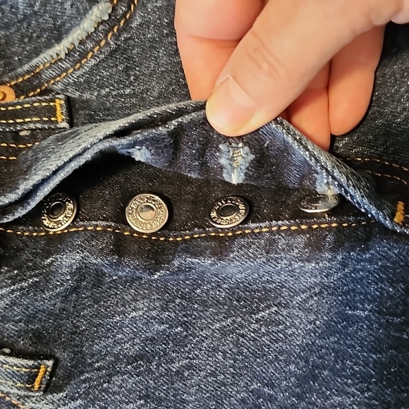 NWOT Women's Levi's 501 Button Fly Skinny Jeans Size W24 - Picture 8 of 9